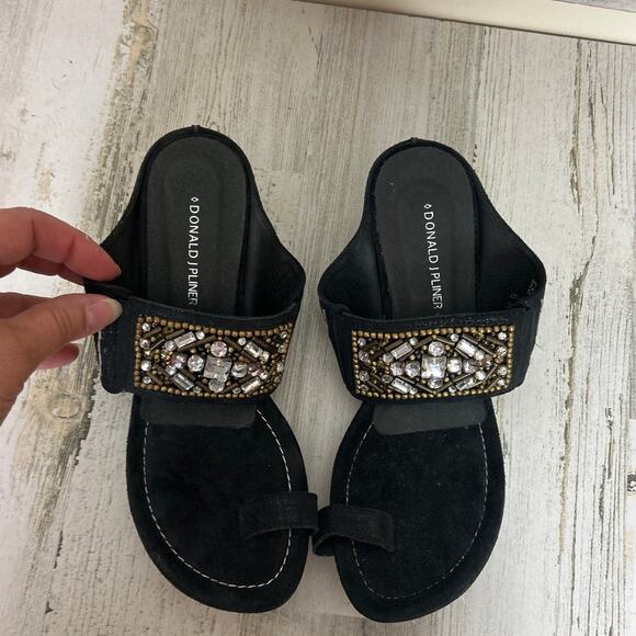 Donald J Pliner Women’s 8 Black Suede Gold Jeweled Slip-On Wedge Sandals Designe - Picture 2 of 7